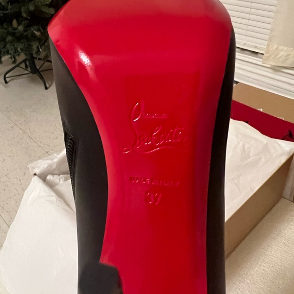 Christian Louboutin women’s So Kate bootie 100 ankle boot NWT - Picture 4 of 5